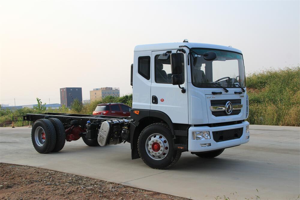 東風D9（4500，康機210）國六 內飾照片圖